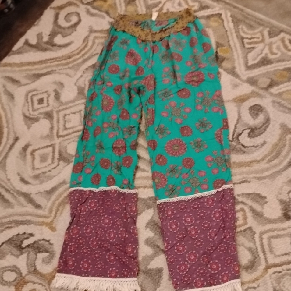 NATURAL LIFE Live Happy 😊 Green and Purple Floral Wide Leg Pants. Tassel Hem...